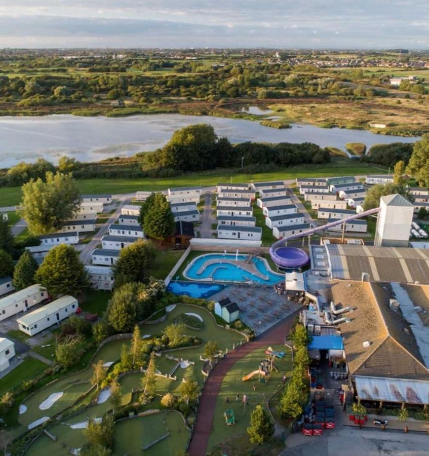 Luxury Latest Model Holiday Home Blackpool Luaran gambar